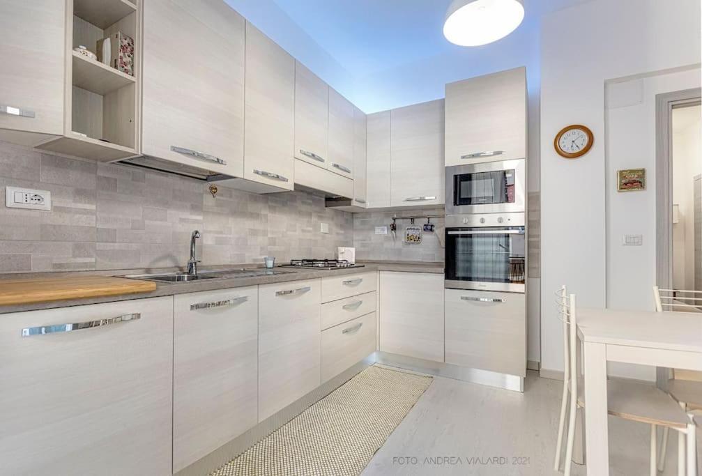 La Reggia Del Mar - Genova Sturla, Mare E Gaslini Apartment Ngoại thất bức ảnh